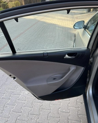 Volkswagen Passat cena 17499 przebieg: 206469, rok produkcji 2007 z Rumia małe 106